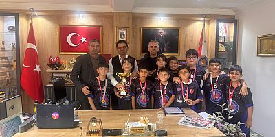 Silifke Atayurt Ortaokulu Voleybol Takımı Mersin İl Şampiyonu Oldu!